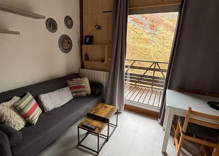 5 Places Le Village Apartmán *